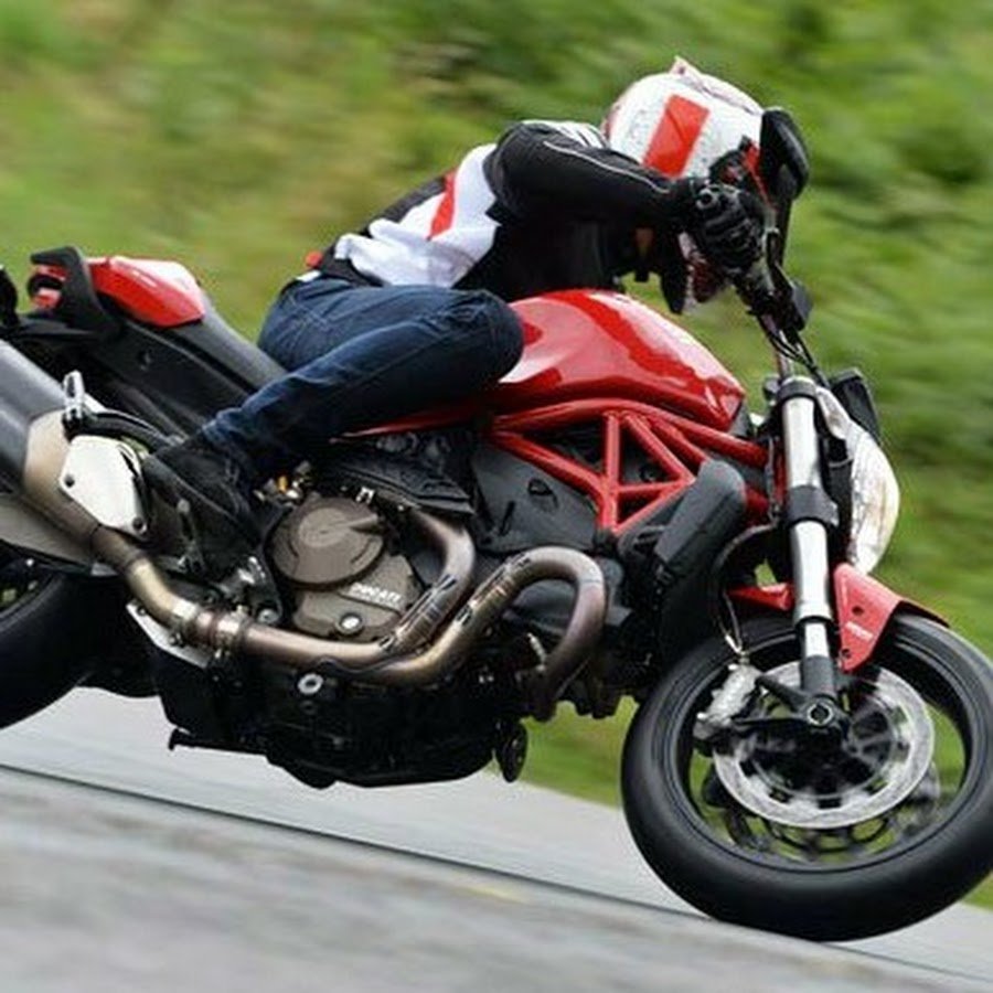 MotoknivesandgunsbyJT