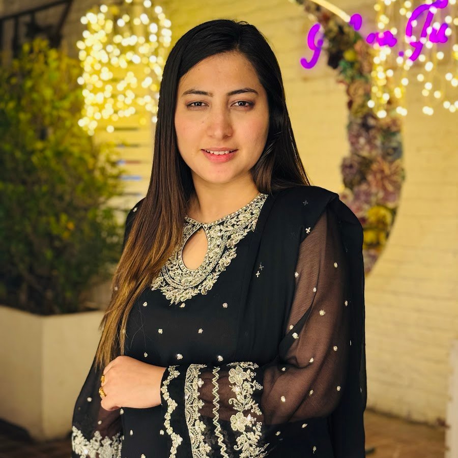 Naila Pakistani show