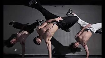 建议横屏观看 #加绒摇变装超酷的 #加绒摇舞蹈挑战 #薄肌男孩 #街舞 #一拳点燃动作之魂