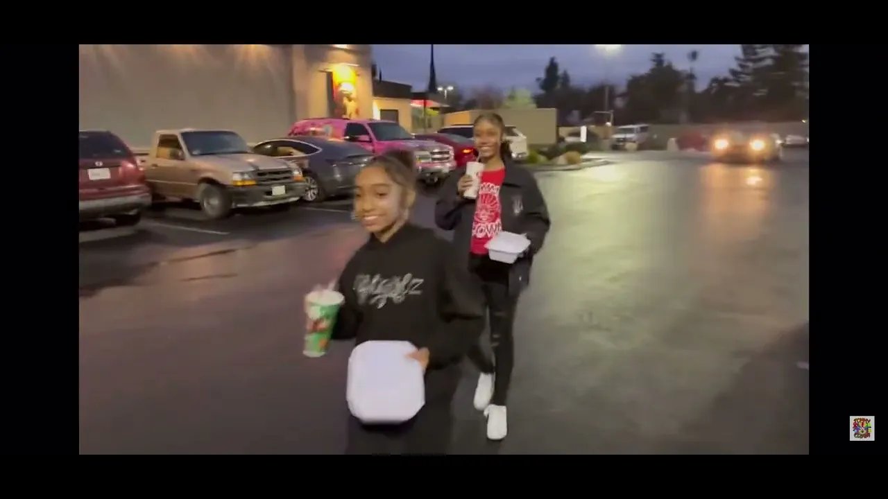 It’s the kisses for me - Jay sisters