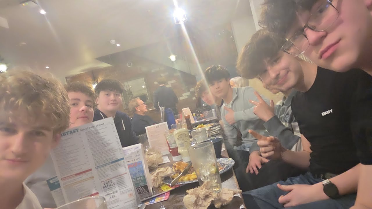 When that one bro says "spoons" in the gc 💀