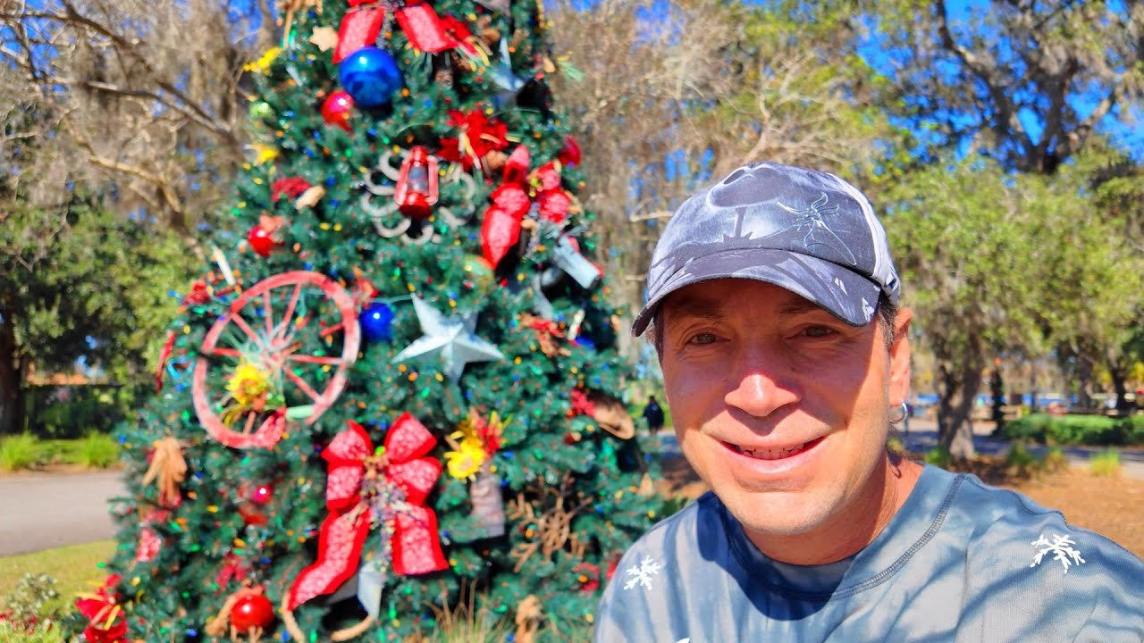 Disney’s MOST Festive Campground! Fort Wilderness Tour!