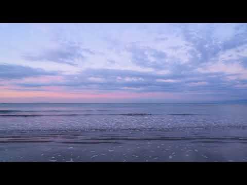 Calm waves, quiet mind