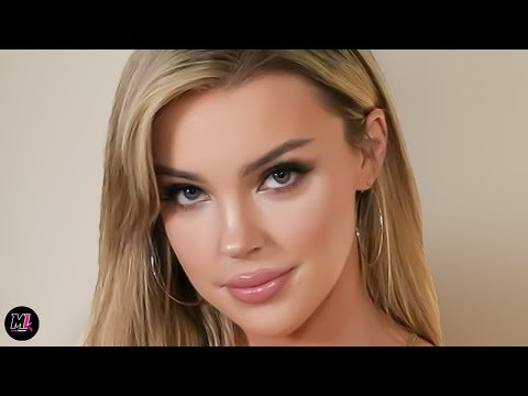 Marie Dee: American Model & Social Media Infl...